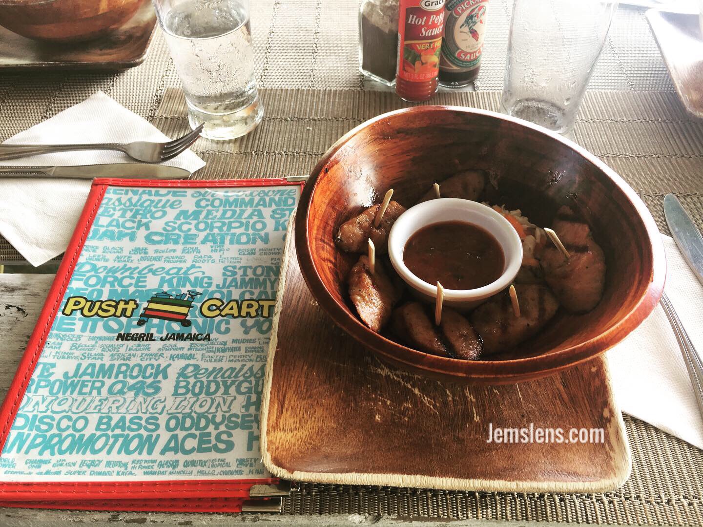 fd9d7ed4-1402-4b04-9163-0946fe376313