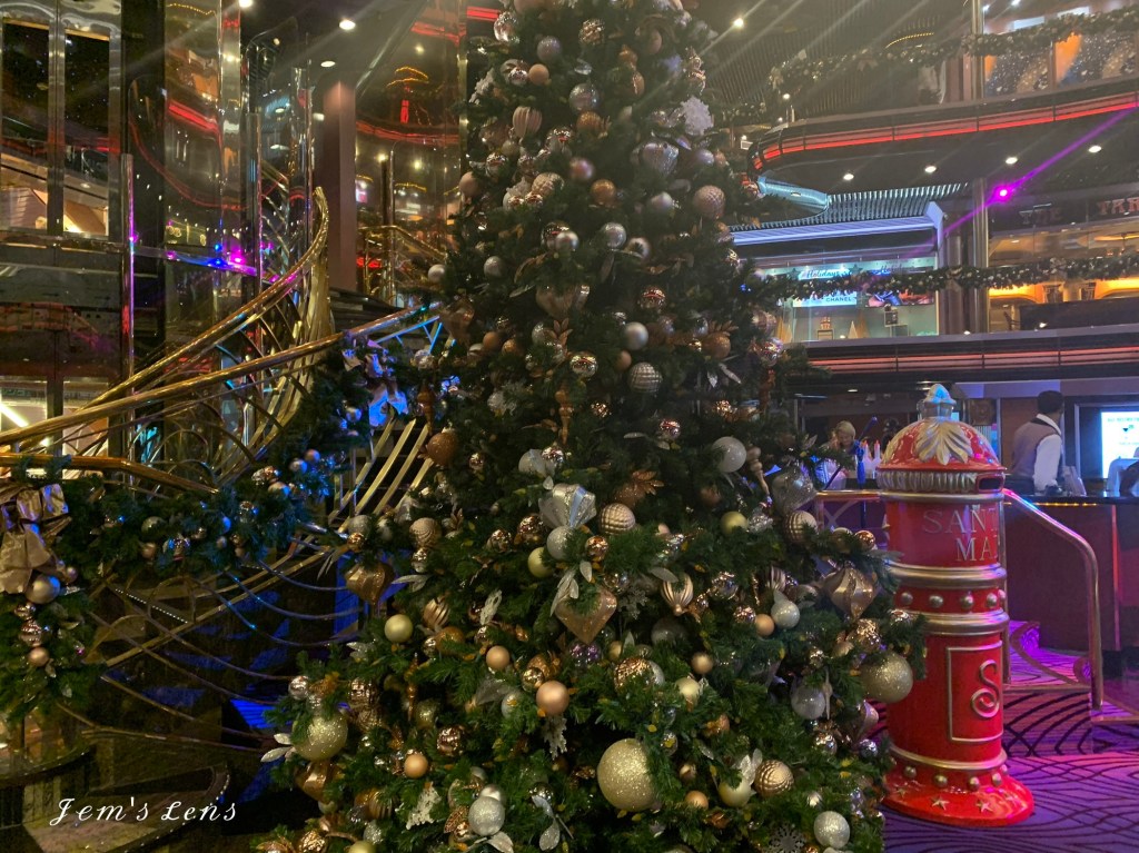 The Cruise Chronicles: Christmas on a Cruise&nbsp;Ship.